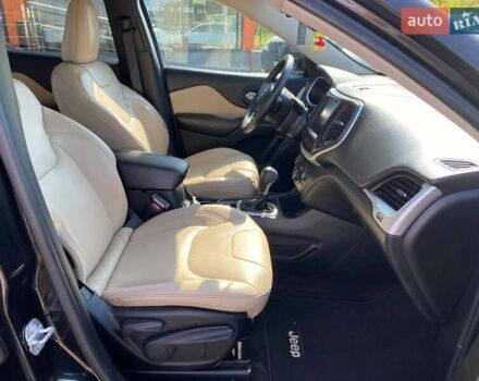 Чорний Джип Cherokee, об'ємом двигуна 2.36 л та пробігом 158 тис. км за 12300 $, фото 25 на Automoto.ua