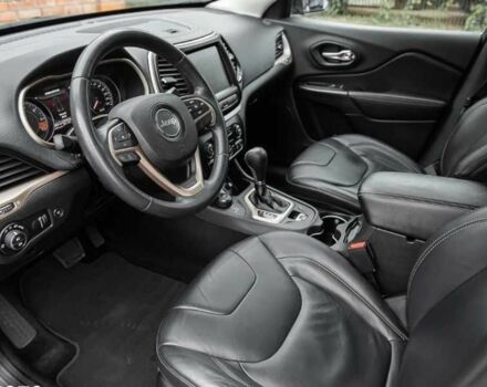 Черный Джип Чероки, объемом двигателя 2.4 л и пробегом 75 тыс. км за 11300 $, фото 5 на Automoto.ua