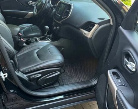 Чорний Джип Cherokee, об'ємом двигуна 2.4 л та пробігом 112 тис. км за 8900 $, фото 6 на Automoto.ua