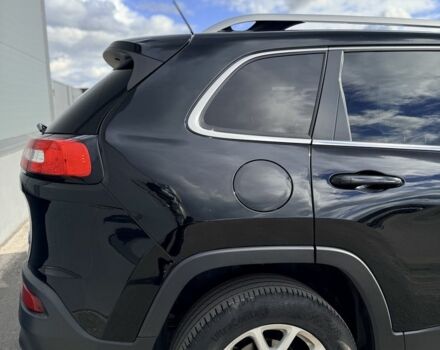 Черный Джип Чероки, объемом двигателя 2.4 л и пробегом 188 тыс. км за 13500 $, фото 3 на Automoto.ua