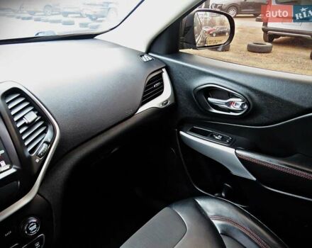 Черный Джип Чероки, объемом двигателя 3.24 л и пробегом 116 тыс. км за 16500 $, фото 18 на Automoto.ua