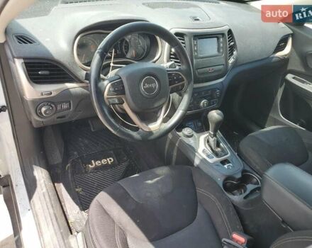 Чорний Джип Cherokee, об'ємом двигуна 2.36 л та пробігом 140 тис. км за 2500 $, фото 7 на Automoto.ua