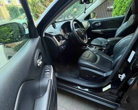 Черный Джип Чероки, объемом двигателя 2.4 л и пробегом 90 тыс. км за 9100 $, фото 8 на Automoto.ua