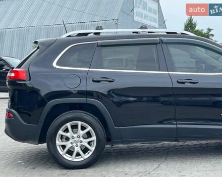 Чорний Джип Cherokee, об'ємом двигуна 2.4 л та пробігом 107 тис. км за 12450 $, фото 7 на Automoto.ua
