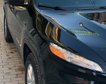 Черный Джип Чероки, объемом двигателя 2.36 л и пробегом 220 тыс. км за 14300 $, фото 3 на Automoto.ua