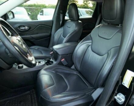 Черный Джип Чероки, объемом двигателя 3.2 л и пробегом 63 тыс. км за 11000 $, фото 9 на Automoto.ua