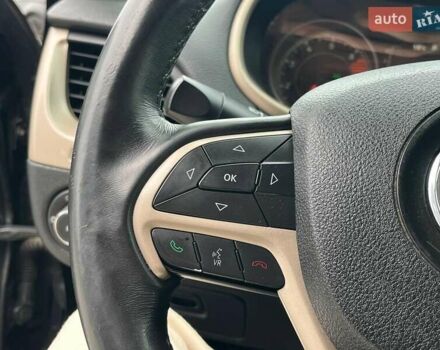 Чорний Джип Cherokee, об'ємом двигуна 2.4 л та пробігом 107 тис. км за 12450 $, фото 25 на Automoto.ua