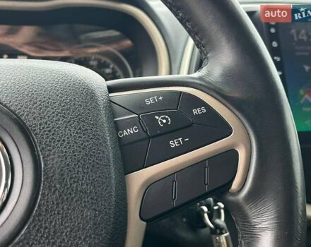 Чорний Джип Cherokee, об'ємом двигуна 2.4 л та пробігом 107 тис. км за 12450 $, фото 24 на Automoto.ua