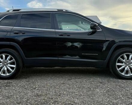 Черный Джип Чероки, объемом двигателя 3.2 л и пробегом 61 тыс. км за 3400 $, фото 5 на Automoto.ua