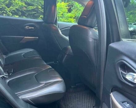 Черный Джип Чероки, объемом двигателя 2.4 л и пробегом 90 тыс. км за 9100 $, фото 9 на Automoto.ua