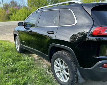 Чорний Джип Cherokee, об'ємом двигуна 3.2 л та пробігом 135 тис. км за 20000 $, фото 6 на Automoto.ua