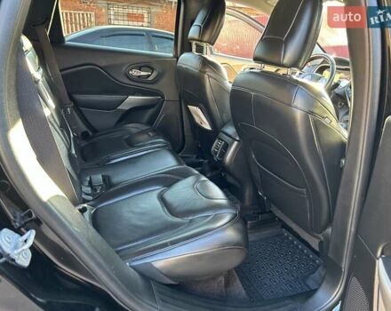 Джип Чероки 2017 в Чернигове на Automoto.ua Черный Джип Чероки, объемом двигателя 3.24 л и пробегом 160 тыс. км за 18800 $, фото 14 на Automoto.ua