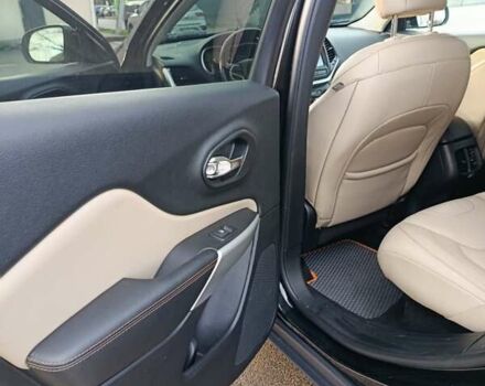 Чорний Джип Cherokee, об'ємом двигуна 2.36 л та пробігом 153 тис. км за 14499 $, фото 8 на Automoto.ua