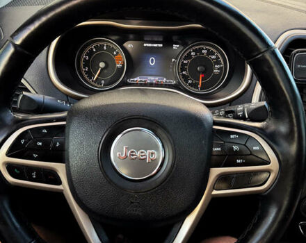 Джип Чероки 2017 в Виннице на Automoto.ua Черный Джип Чероки, объемом двигателя 2.4 л и пробегом 60 тыс. км за 16800 $, фото 7 на Automoto.ua