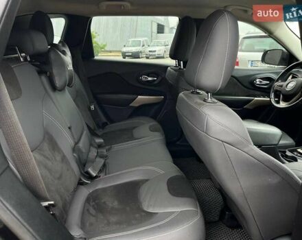 Чорний Джип Cherokee, об'ємом двигуна 2.4 л та пробігом 107 тис. км за 12450 $, фото 35 на Automoto.ua