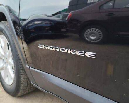 Джип Cherokee 2017 у Чернігові на Automoto.ua Чорний Джип Cherokee, об'ємом двигуна 2.36 л та пробігом 264 тис. км за 13950 $, фото 10 на Automoto.ua