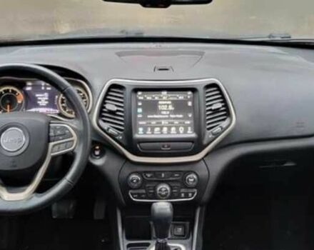 Джип Cherokee 2017 у Тернополі на Automoto.ua Чорний Джип Cherokee, об'ємом двигуна 2.4 л та пробігом 137 тис. км за 12800 $, фото 4 на Automoto.ua
