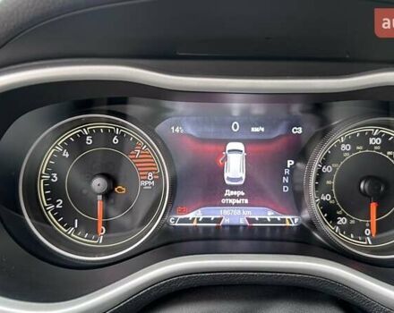 Джип Cherokee 2017 у Житомирі на Automoto.ua Чорний Джип Cherokee, об'ємом двигуна 3.24 л та пробігом 186 тис. км за 15800 $, фото 10 на Automoto.ua