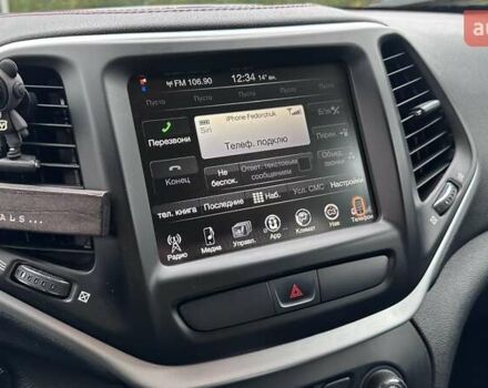Джип Cherokee 2017 у Житомирі на Automoto.ua Чорний Джип Cherokee, об'ємом двигуна 3.24 л та пробігом 186 тис. км за 15800 $, фото 9 на Automoto.ua