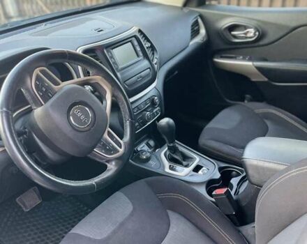 Чорний Джип Cherokee, об'ємом двигуна 2.4 л та пробігом 159 тис. км за 13700 $, фото 9 на Automoto.ua