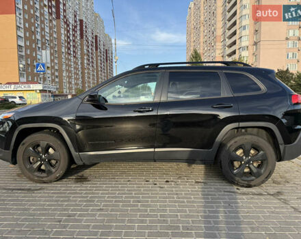 Черный Джип Чероки, объемом двигателя 3.24 л и пробегом 170 тыс. км за 13500 $, фото 5 на Automoto.ua