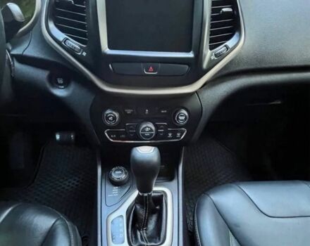 Чорний Джип Cherokee, об'ємом двигуна 2.4 л та пробігом 112 тис. км за 8900 $, фото 15 на Automoto.ua