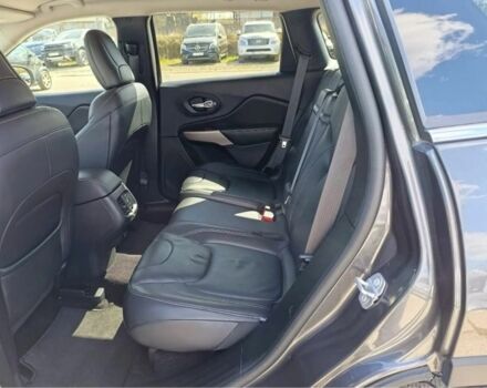 Чорний Джип Cherokee, об'ємом двигуна 2.4 л та пробігом 128 тис. км за 11200 $, фото 10 на Automoto.ua