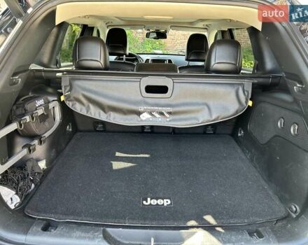 Джип Чероки 2017 в Чернигове на Automoto.ua Черный Джип Чероки, объемом двигателя 3.24 л и пробегом 160 тыс. км за 18800 $, фото 17 на Automoto.ua
