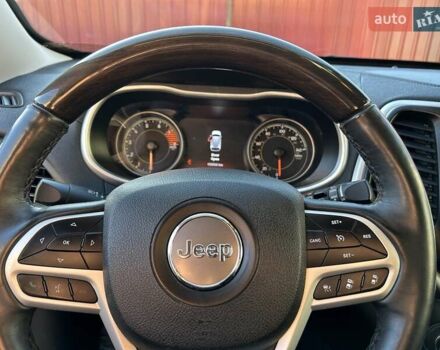 Джип Чероки 2017 в Чернигове на Automoto.ua Черный Джип Чероки, объемом двигателя 3.24 л и пробегом 160 тыс. км за 18800 $, фото 9 на Automoto.ua
