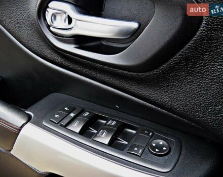 Черный Джип Чероки, объемом двигателя 3.24 л и пробегом 116 тыс. км за 16500 $, фото 8 на Automoto.ua