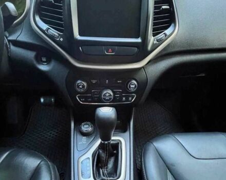 Черный Джип Чероки, объемом двигателя 2.4 л и пробегом 90 тыс. км за 9100 $, фото 13 на Automoto.ua