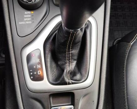 Джип Cherokee 2017 у Чернігові на Automoto.ua Чорний Джип Cherokee, об'ємом двигуна 2.36 л та пробігом 264 тис. км за 13950 $, фото 28 на Automoto.ua