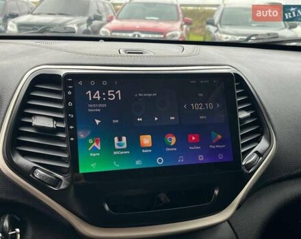 Чорний Джип Cherokee, об'ємом двигуна 2.4 л та пробігом 107 тис. км за 12450 $, фото 19 на Automoto.ua