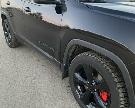 Чорний Джип Cherokee, об'ємом двигуна 2.4 л та пробігом 124 тис. км за 17200 $, фото 7 на Automoto.ua