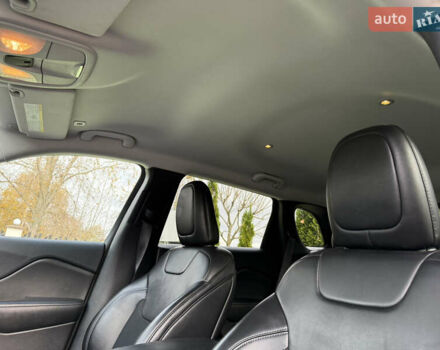 Черный Джип Чероки, объемом двигателя 2.36 л и пробегом 218 тыс. км за 14200 $, фото 24 на Automoto.ua