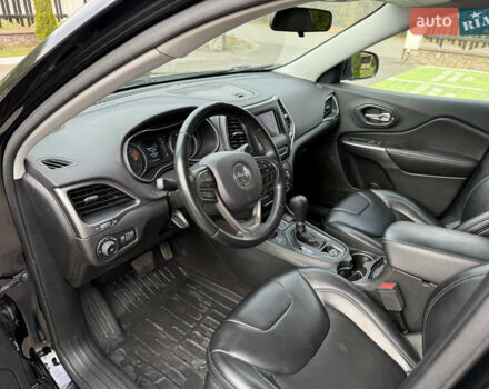 Черный Джип Чероки, объемом двигателя 2.36 л и пробегом 218 тыс. км за 14200 $, фото 20 на Automoto.ua