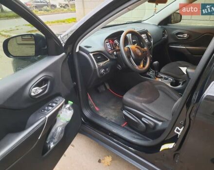 Чорний Джип Cherokee, об'ємом двигуна 2.36 л та пробігом 98 тис. км за 13500 $, фото 9 на Automoto.ua