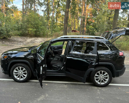 Джип Чероки 2018 в Буче на Automoto.ua Черный Джип Чероки, объемом двигателя 2.36 л и пробегом 182 тыс. км за 14500 $, фото 3 на Automoto.ua