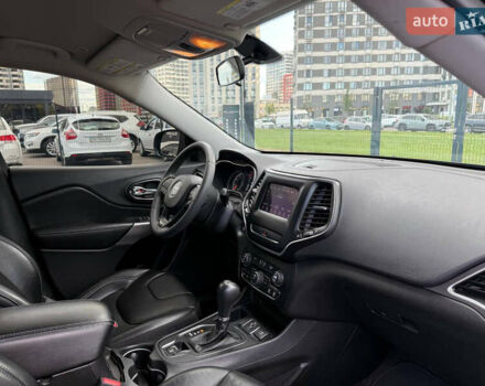 Чорний Джип Cherokee, об'ємом двигуна 2.4 л та пробігом 67 тис. км за 14500 $, фото 38 на Automoto.ua