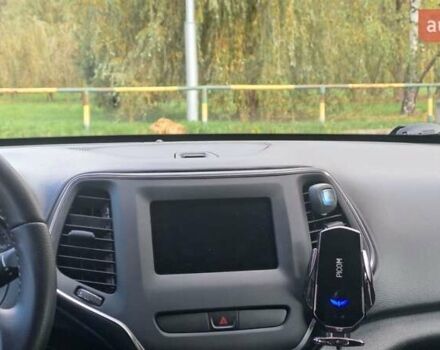 Чорний Джип Cherokee, об'ємом двигуна 2.36 л та пробігом 139 тис. км за 13458 $, фото 23 на Automoto.ua