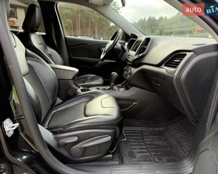 Черный Джип Чероки, объемом двигателя 2.36 л и пробегом 218 тыс. км за 14200 $, фото 27 на Automoto.ua