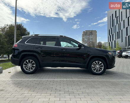 Черный Джип Чероки, объемом двигателя 2.36 л и пробегом 102 тыс. км за 17000 $, фото 3 на Automoto.ua