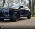 Чорний Джип Cherokee, об'ємом двигуна 32 л та пробігом 170 тис. км за 15550 $, фото 1 на Automoto.ua