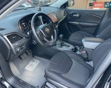 Чорний Джип Cherokee, об'ємом двигуна 3.2 л та пробігом 159 тис. км за 16999 $, фото 25 на Automoto.ua
