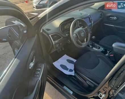 Чорний Джип Cherokee, об'ємом двигуна 2.36 л та пробігом 192 тис. км за 14250 $, фото 10 на Automoto.ua