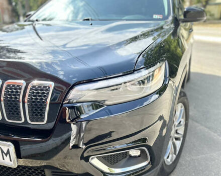 Черный Джип Чероки, объемом двигателя 3.24 л и пробегом 156 тыс. км за 18500 $, фото 1 на Automoto.ua