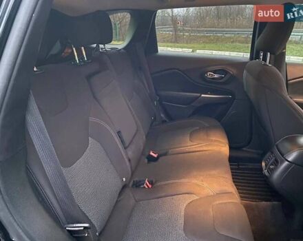 Черный Джип Чероки, объемом двигателя 2.36 л и пробегом 159 тыс. км за 14000 $, фото 12 на Automoto.ua