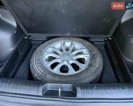 Чорний Джип Cherokee, об'ємом двигуна 2.4 л та пробігом 160 тис. км за 14800 $, фото 1 на Automoto.ua