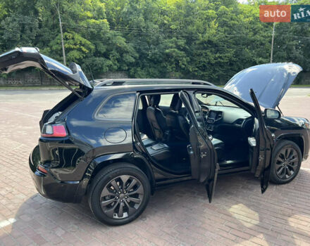 Черный Джип Чероки, объемом двигателя 1.99 л и пробегом 63 тыс. км за 18999 $, фото 22 на Automoto.ua