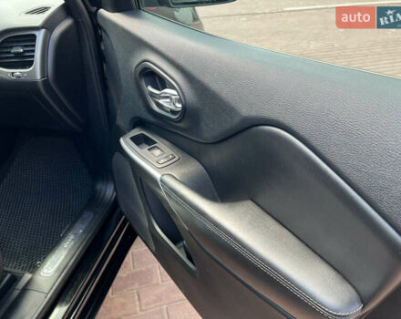 Черный Джип Чероки, объемом двигателя 1.99 л и пробегом 63 тыс. км за 18999 $, фото 23 на Automoto.ua